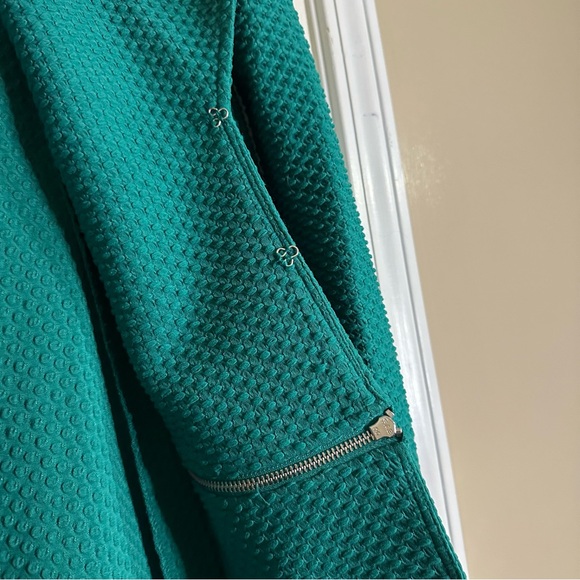 Peter Nygard Emerald Green Textured Jacket - Size M - Picture 9 of 10